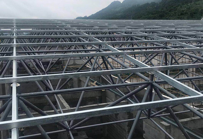 晋城仁怀冠英学校艺体楼网架